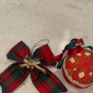 Festive Red and Green Plaid Bow and Ornament Set VINTAGE
